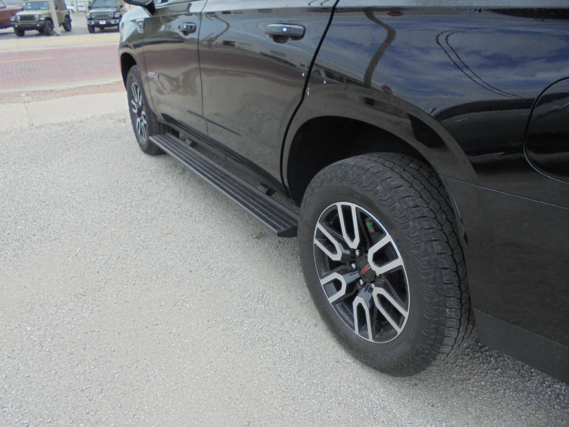 Used 2023 GMC Yukon AT4 w/ LPO, Floor Liner Package image 8