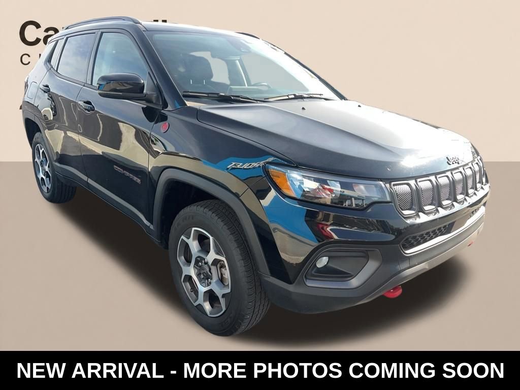 Used 2022 Jeep Compass Trailhawk w/ Trailhawk Convenience Group AWD/4WD image 7