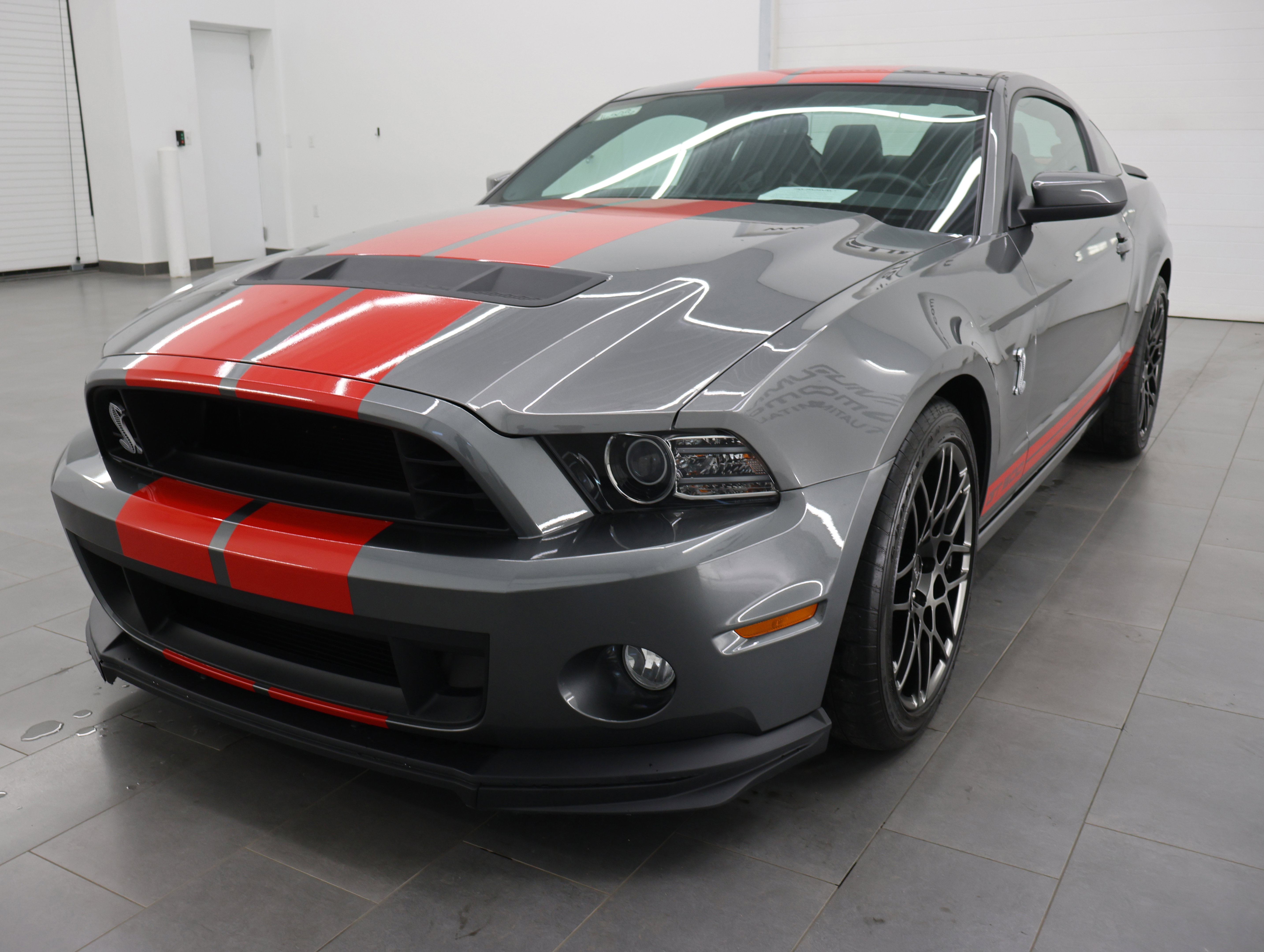 Used 2013 Ford Mustang Shelby GT500 RWD image 7