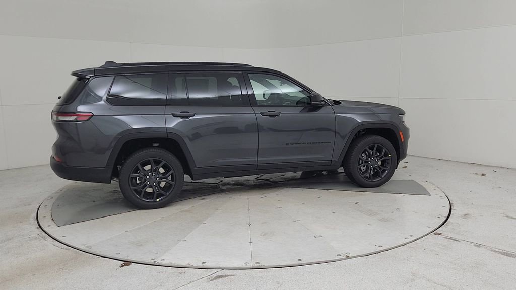 New 2025 Jeep Grand Cherokee L Limited image 16