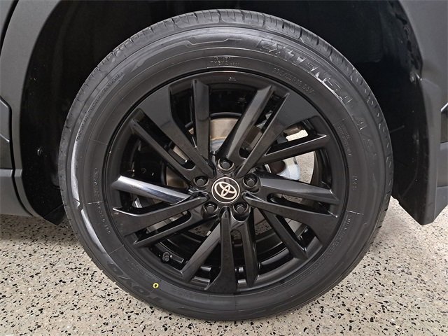 Used 2024 Toyota Corolla Cross AWD Hybrid image 6