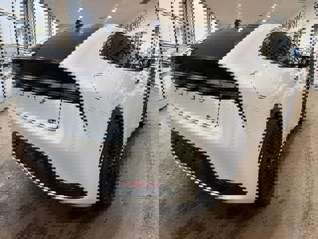 New 2026 Toyota Prius Plug-In Hybrid image 2