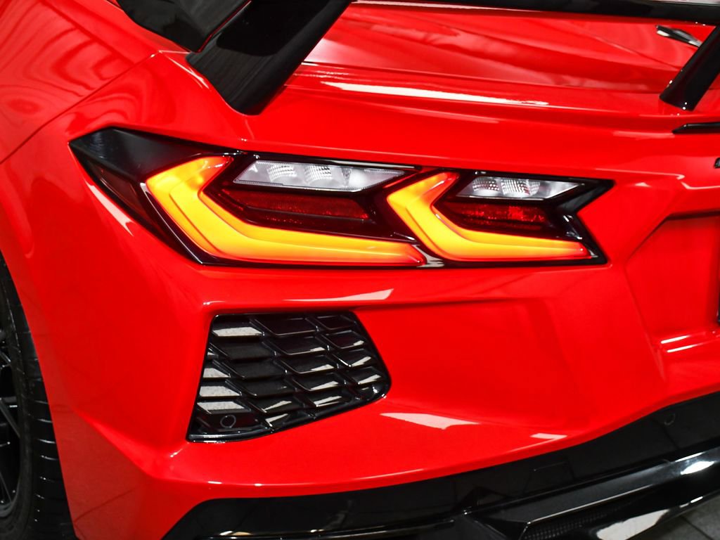 Used 2024 Chevrolet Corvette Stingray Convertible RWD image 78