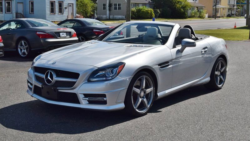 Used 2015 Mercedes-Benz SLK 250 w/ Premium Package image 22