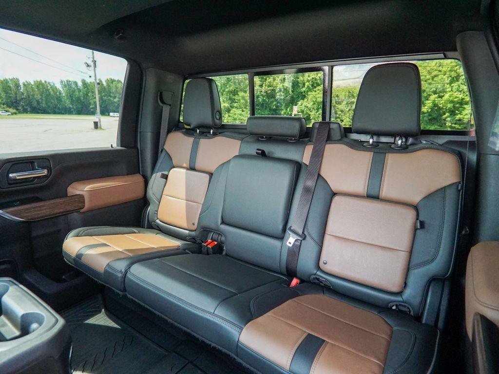 Used 2022 Chevrolet Silverado 3500 High Country w/ Z71 Off-Road Package AWD/4WD image 39
