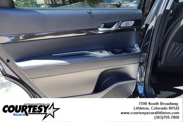 Used 2022 Hyundai Palisade Limited w/ Cargo Package AWD/4WD image 28
