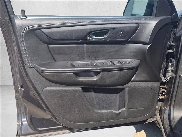 Used 2015 GMC Acadia SLE FWD image 12