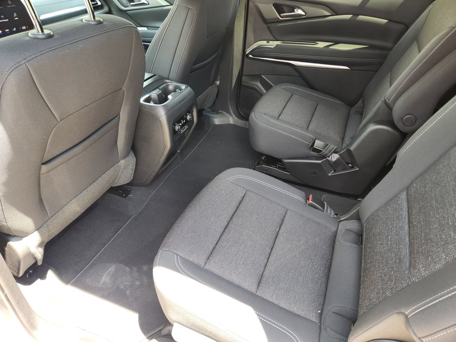 New 2026 Chevrolet Traverse LT FWD image 24