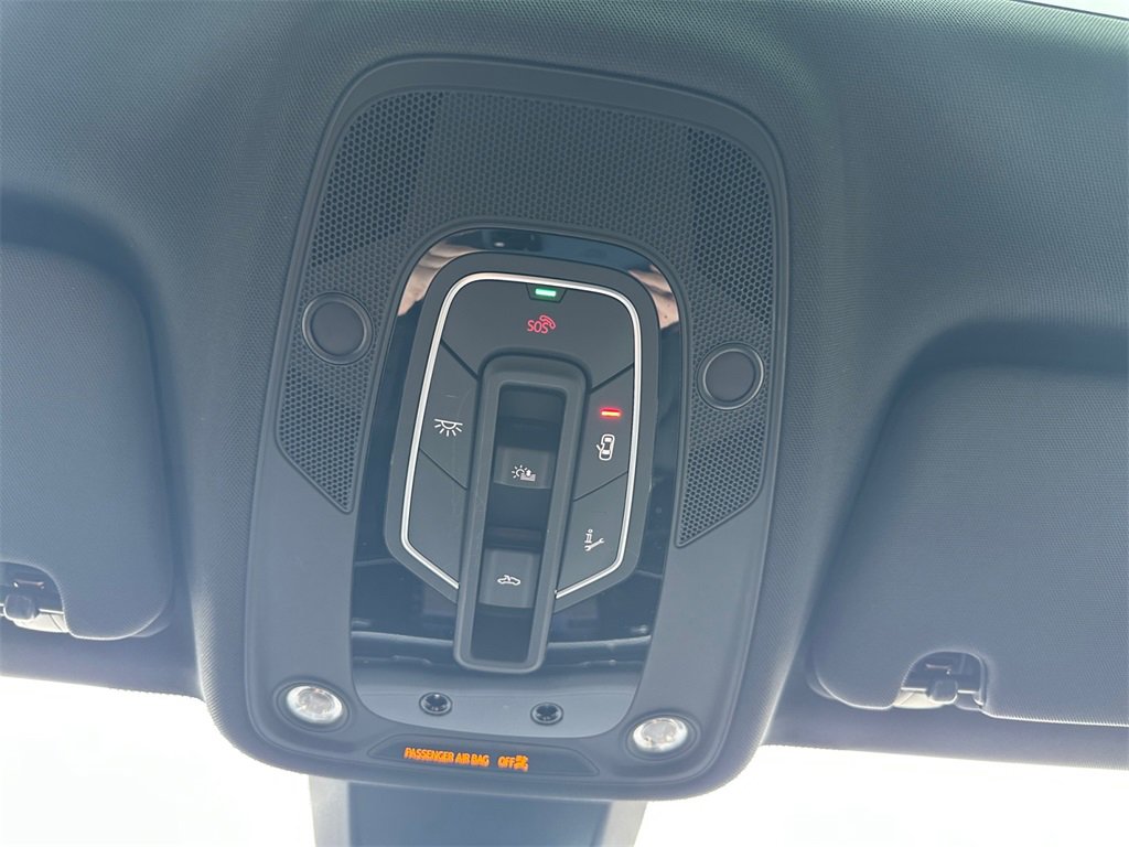 Certified 2025 Audi Q7 2.0T Premium Plus image 27