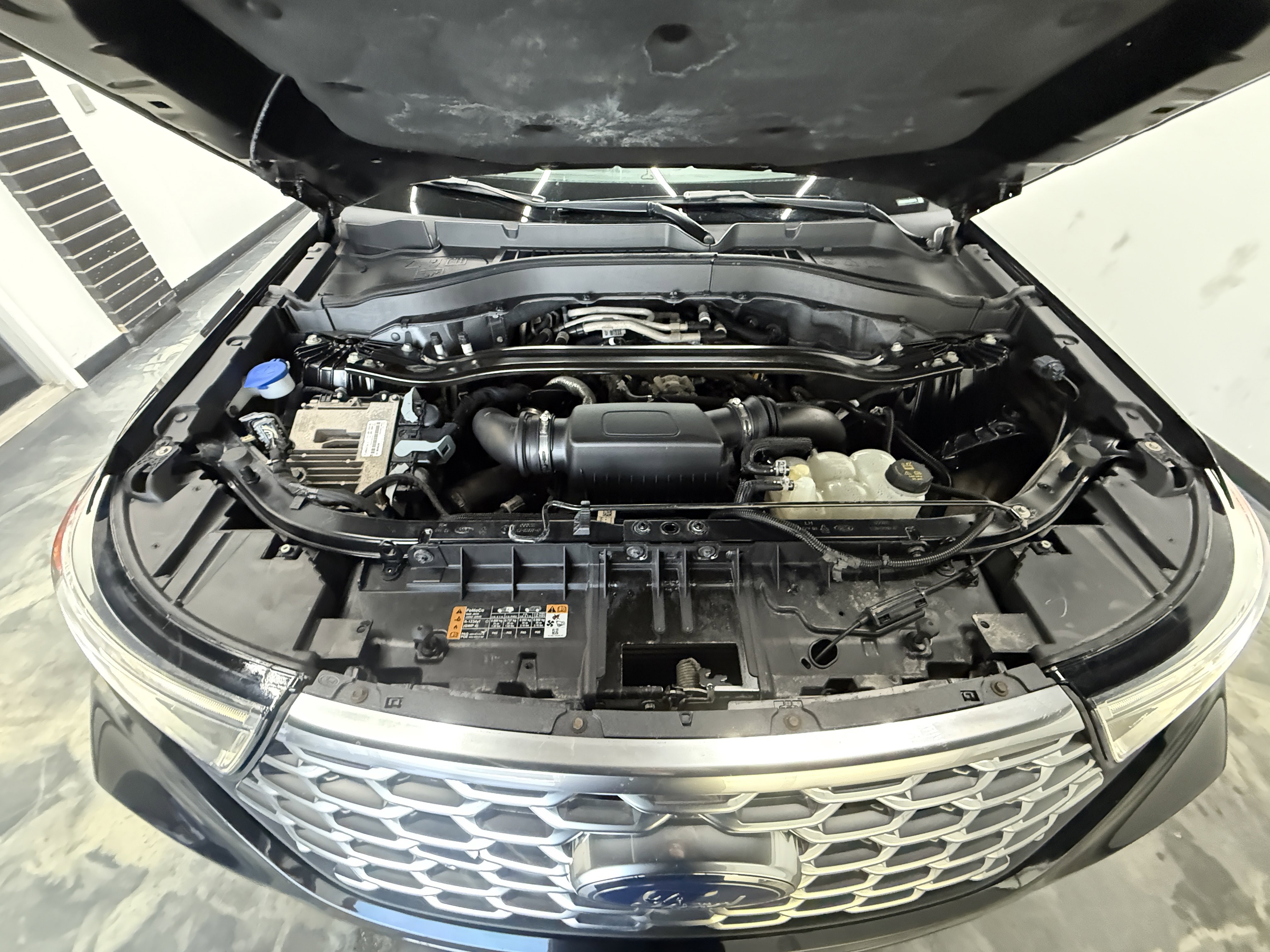 Used 2020 Ford Explorer Platinum image 30