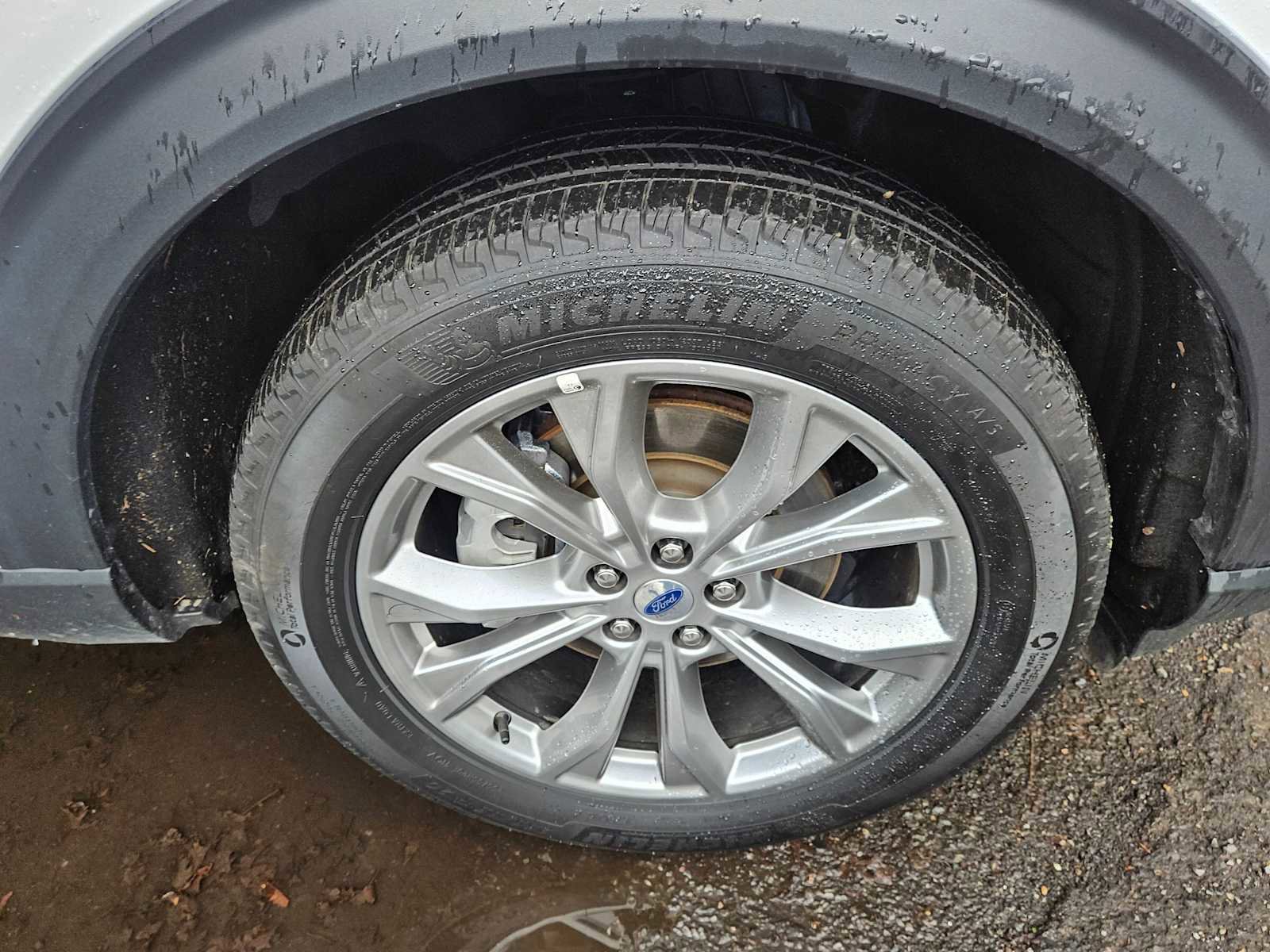 Used 2023 Ford Explorer Limited image 8