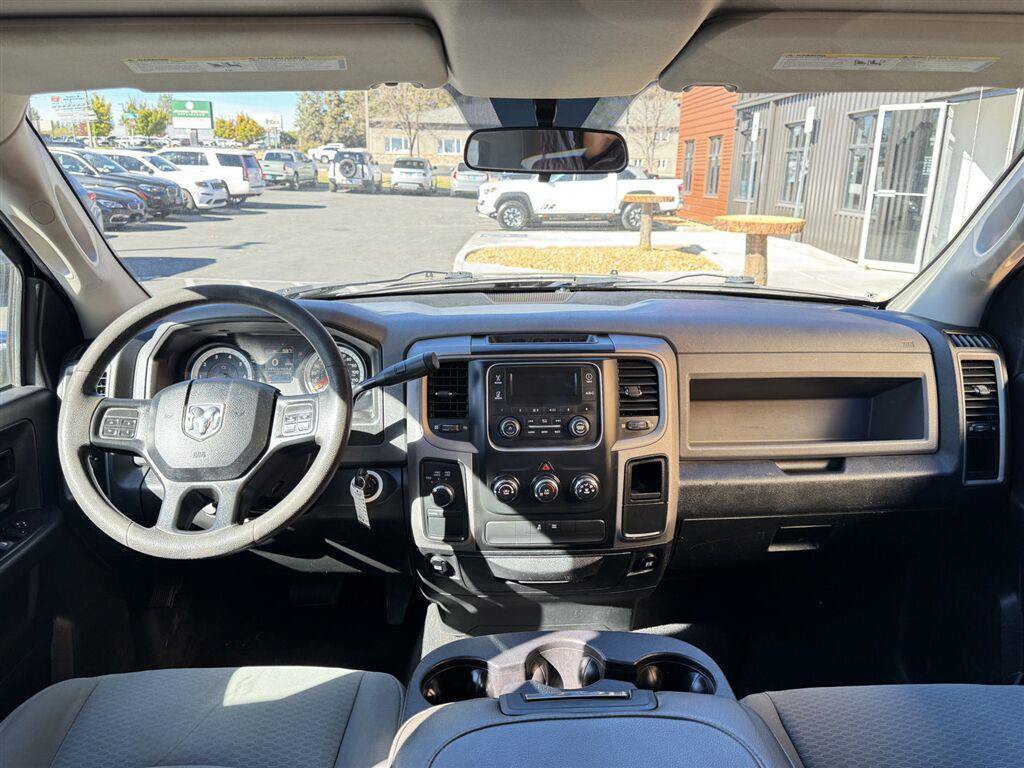 Used 2016 RAM 1500 ST w/ SXT Appearance Group AWD/4WD image 14