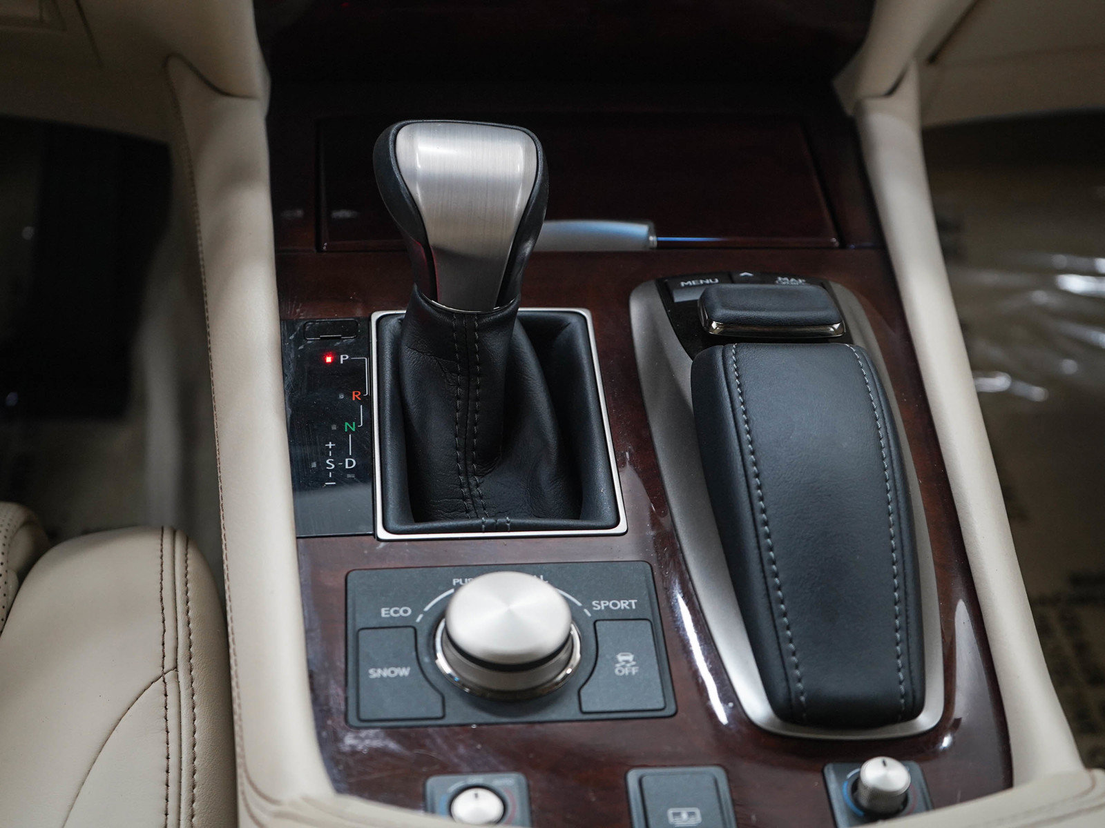 Used 2015 Lexus LS 460 w/ Comfort Package RWD image 17