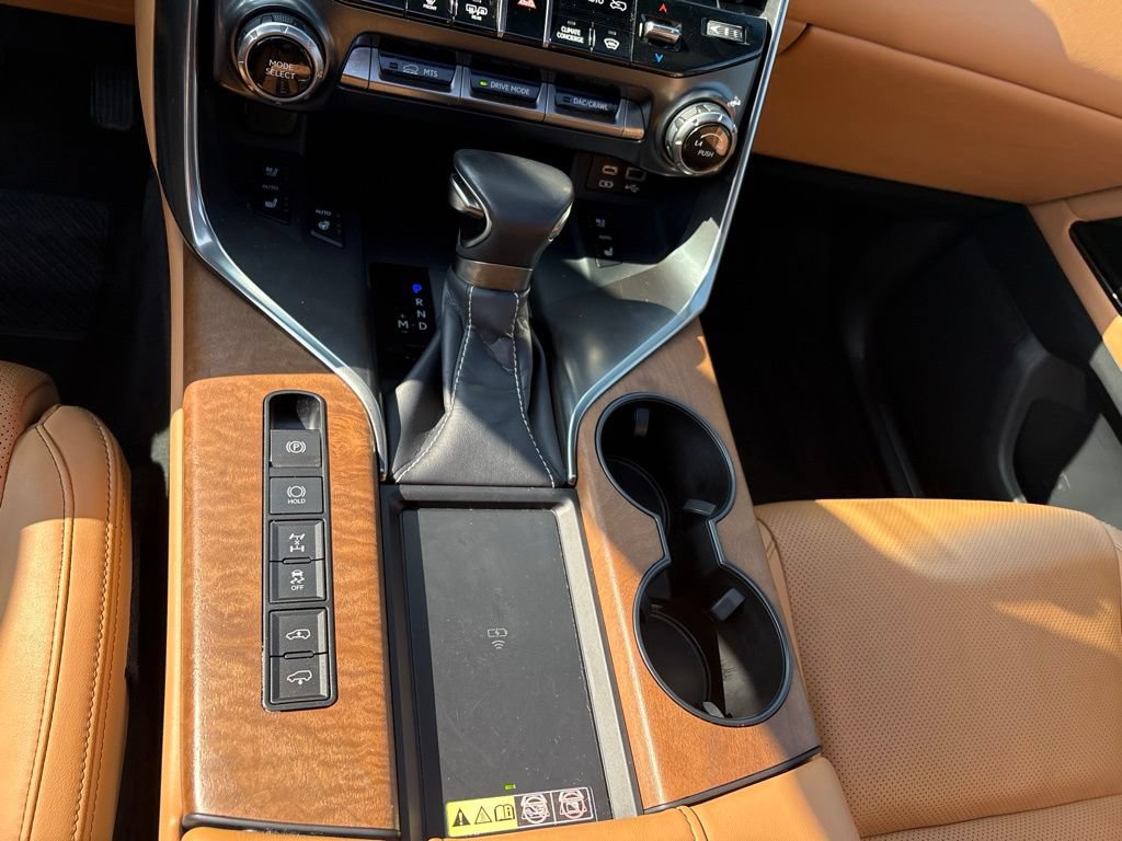 Used 2024 Lexus LX 600 4WD w/ Appearance Package image 15