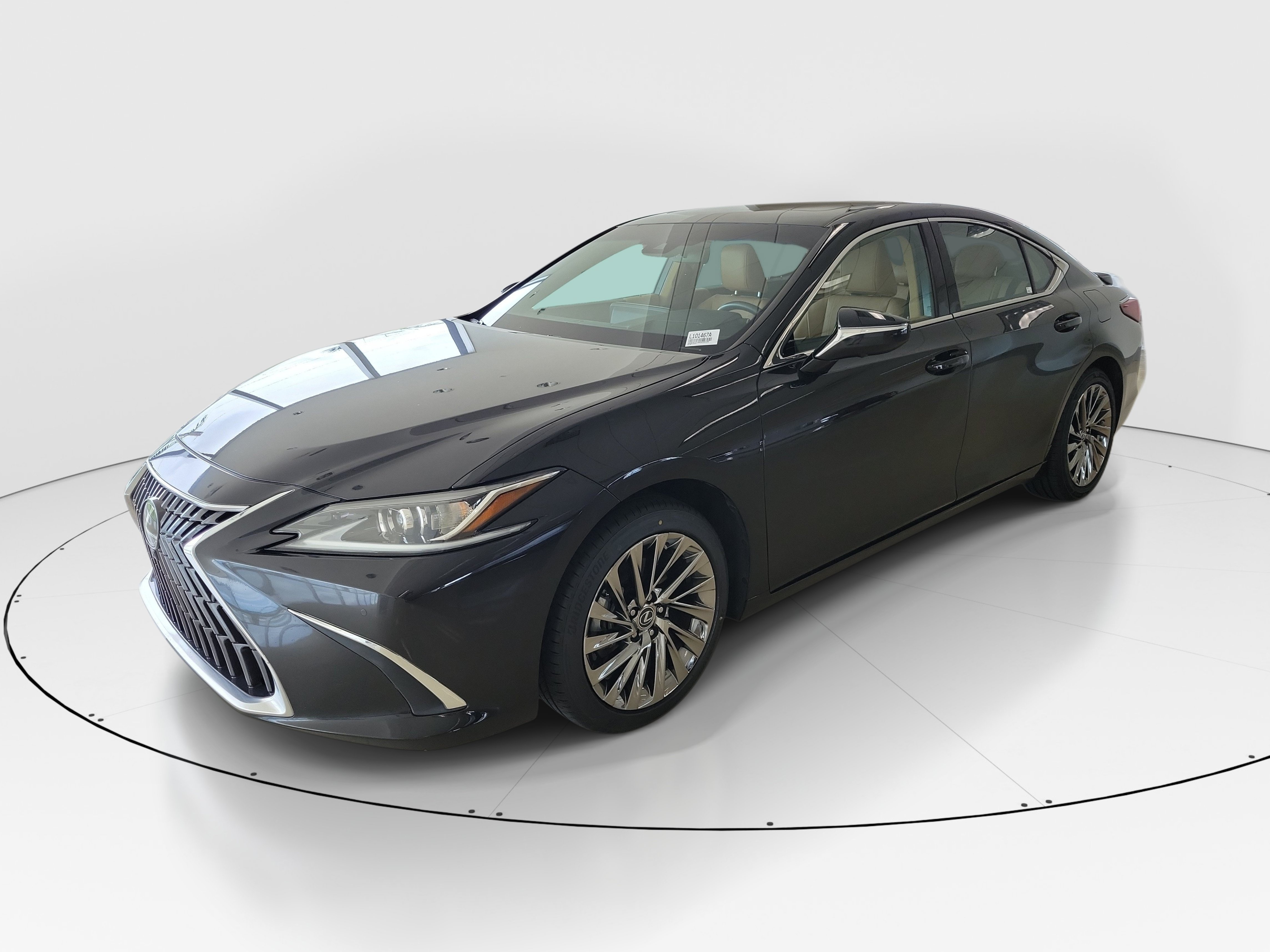 Used 2024 Lexus ES 300h w/ Technology Package FWD image 4