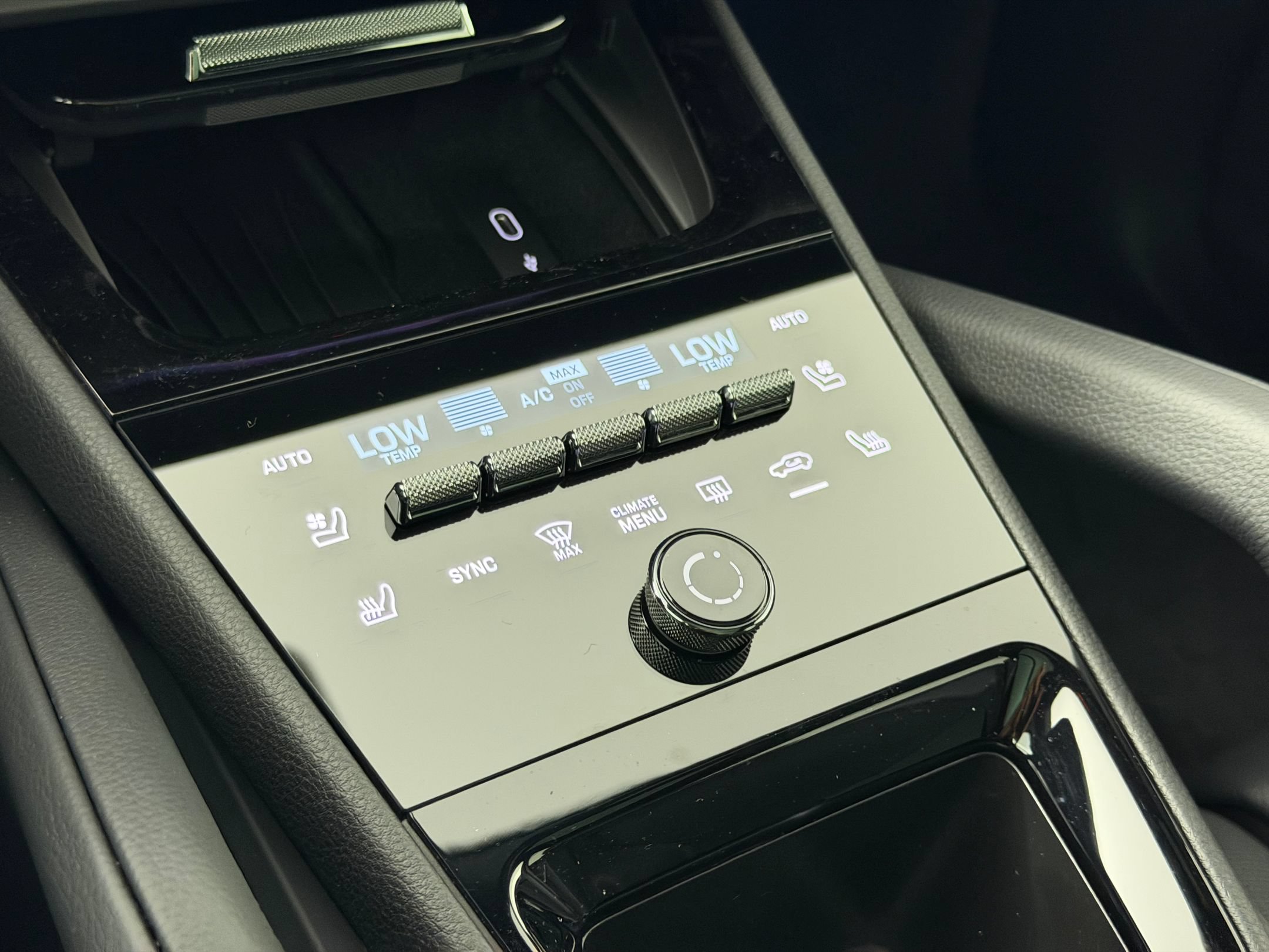 Certified 2026 Porsche Cayenne AWD/4WD image 25