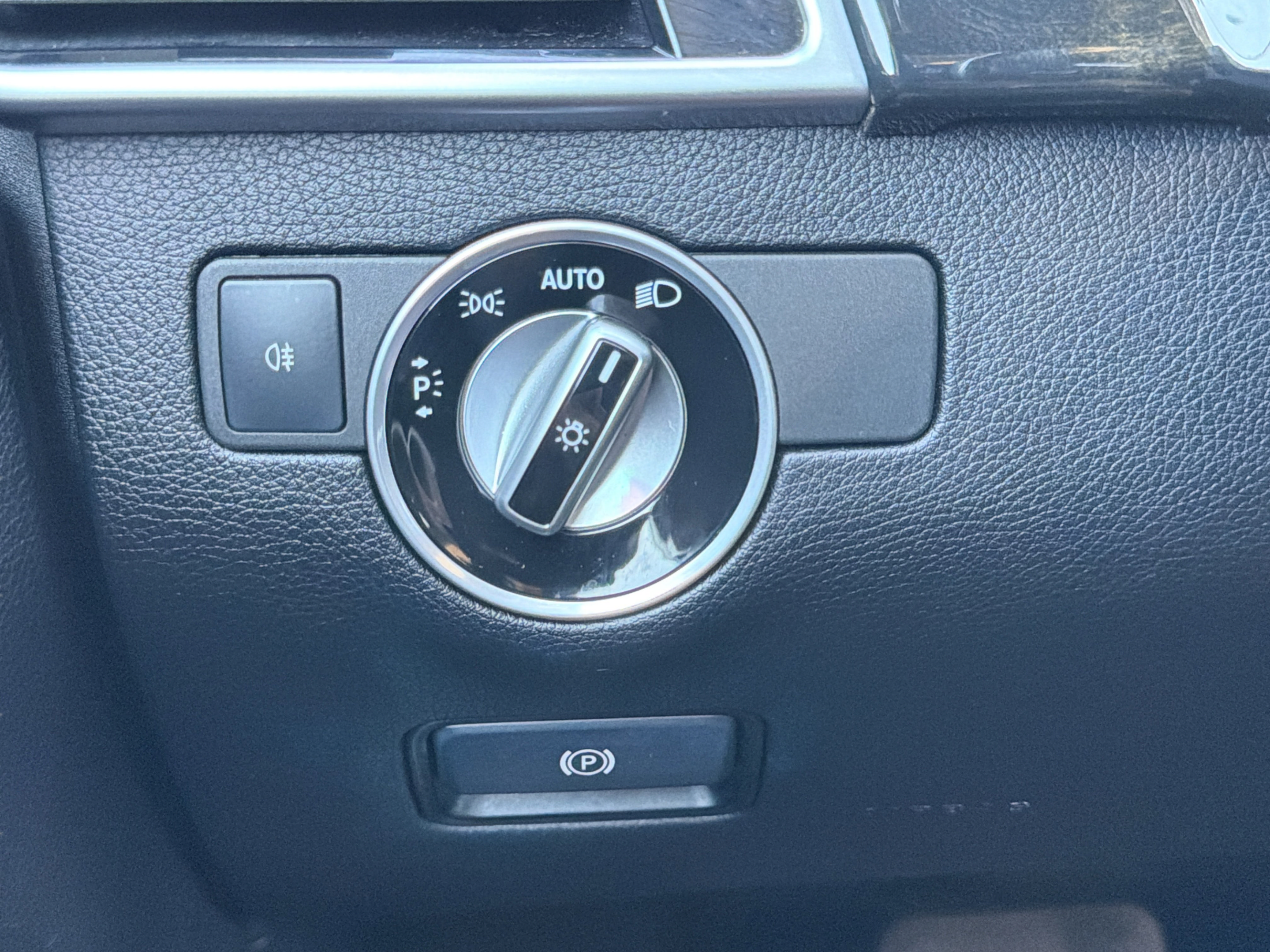 Used 2017 Mercedes-Benz GLS 550 4MATIC image 20