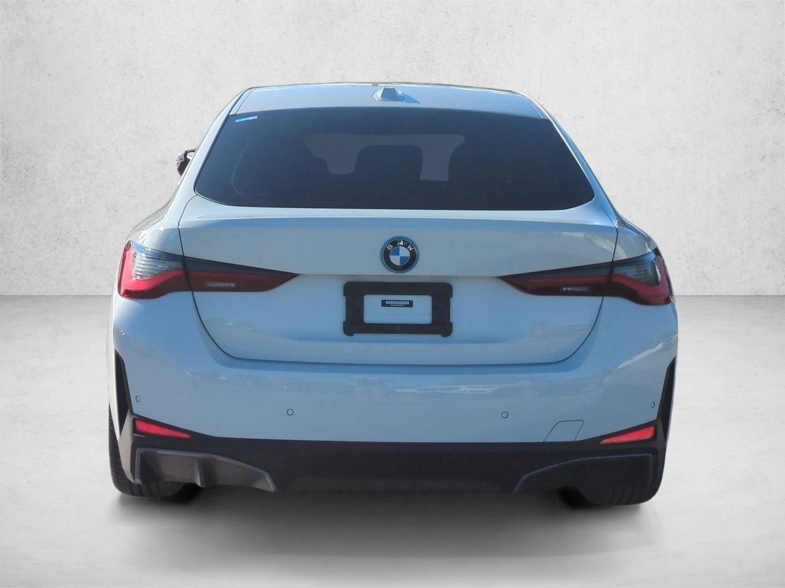 Used 2023 BMW i4 eDrive35 w/ Premium Package RWD image 7