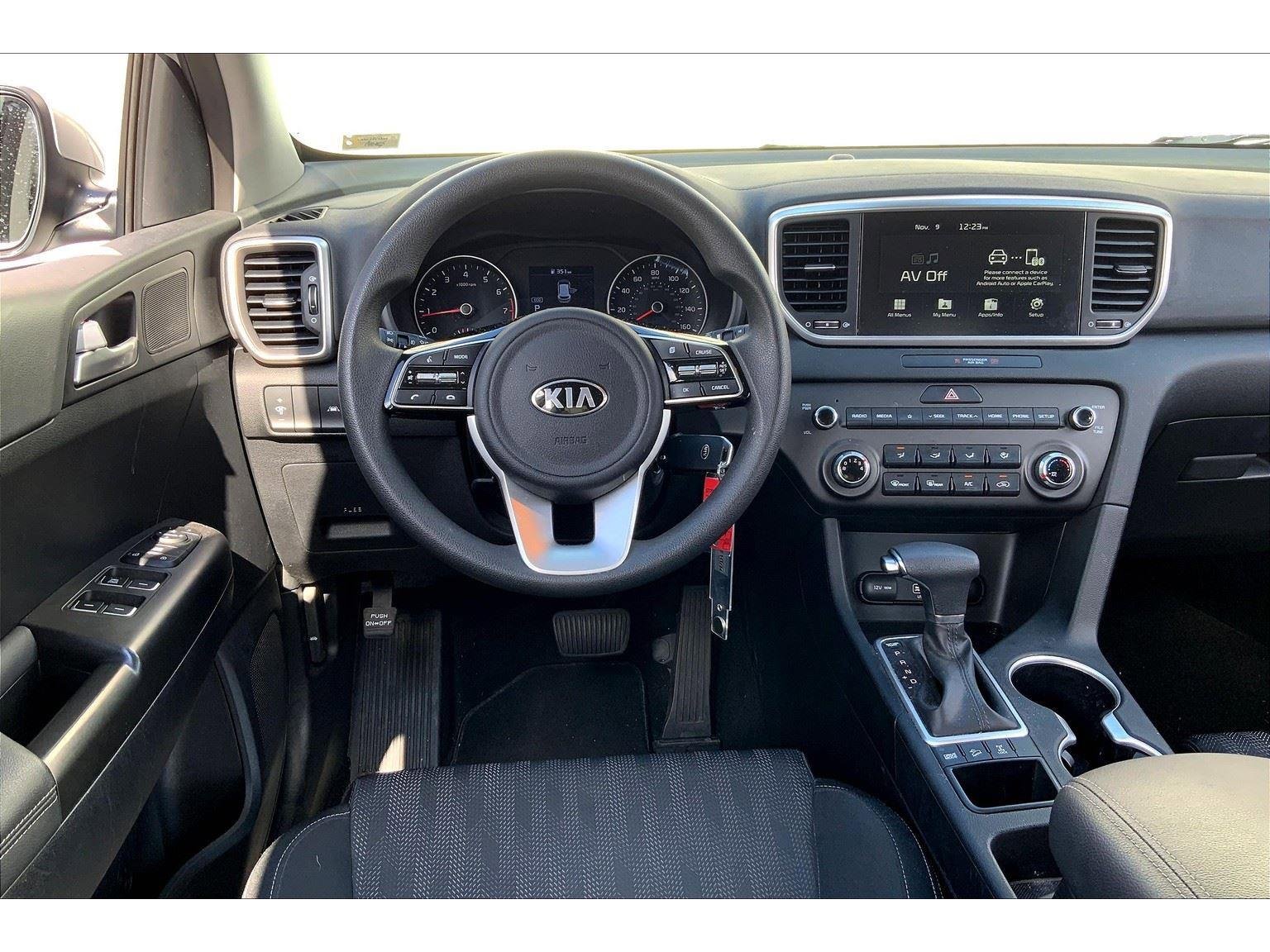 Used 2022 Kia Sportage LX image 5