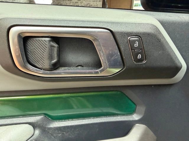 Used 2023 Ford Bronco Badlands w/ Sasquatch Package AWD/4WD image 18