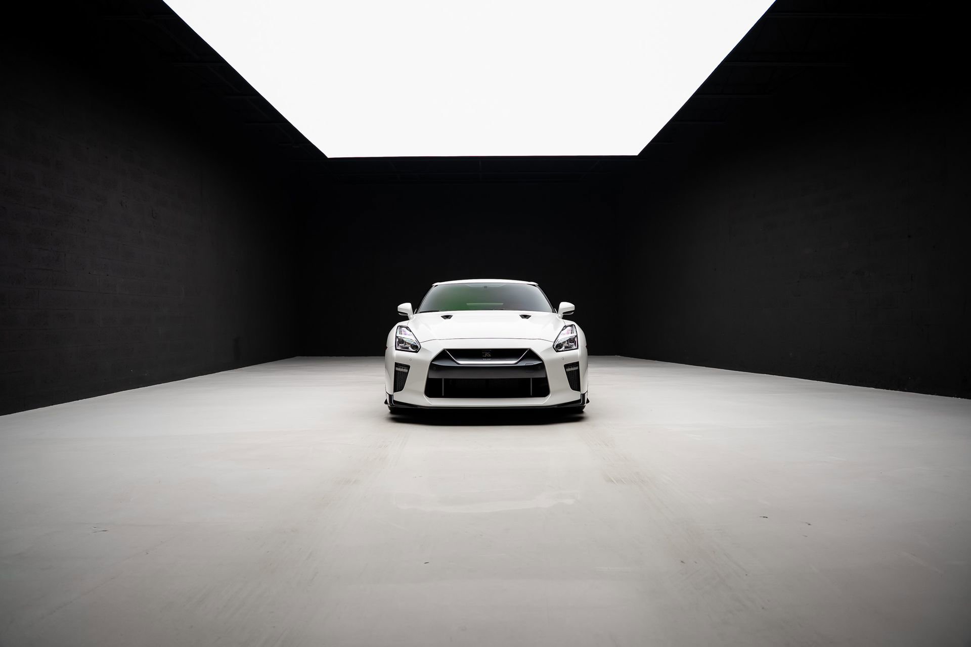 Used 2019 Nissan GT-R Premium AWD/4WD image 86