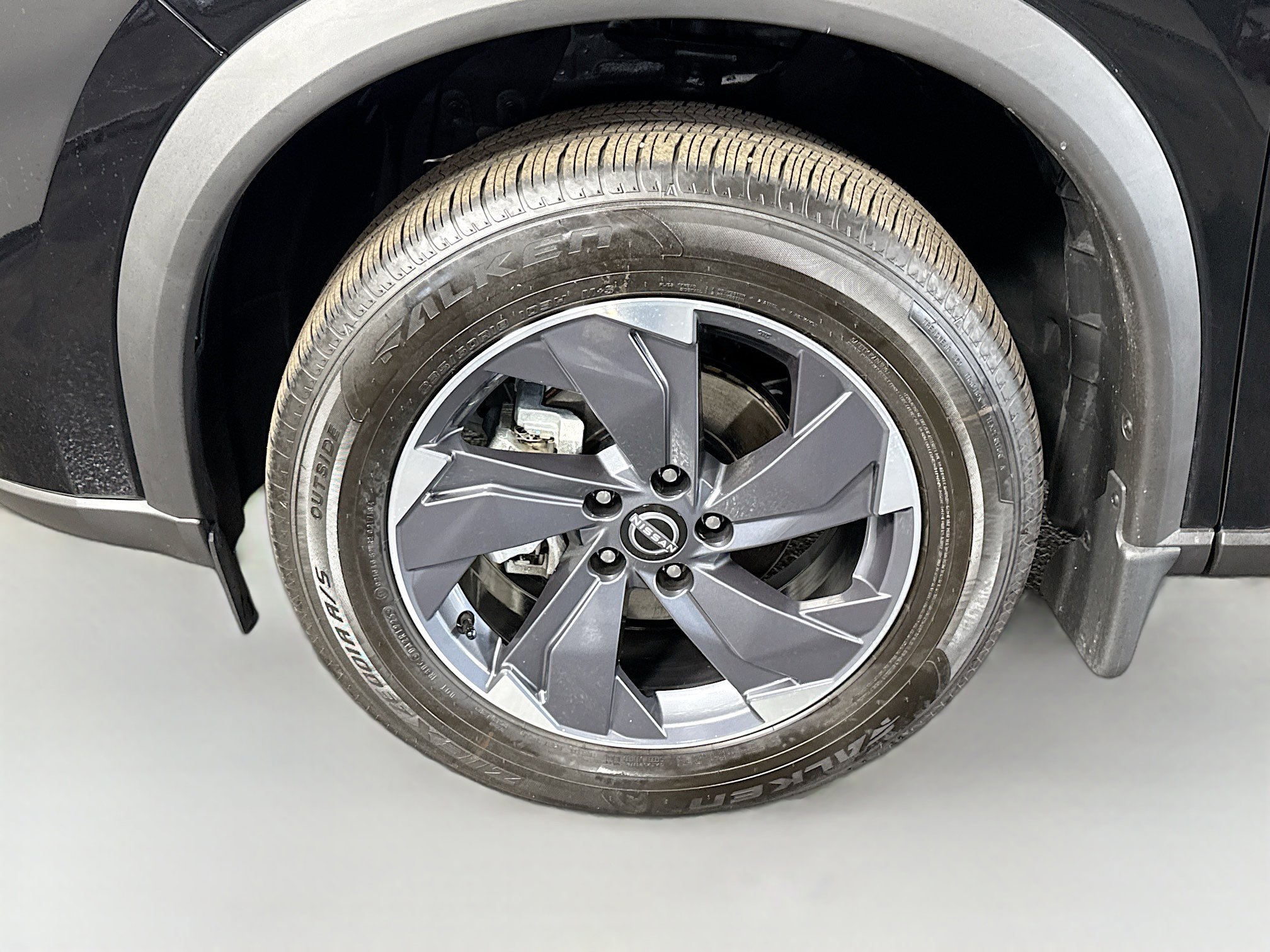 Used 2026 Nissan Rogue SV image 38