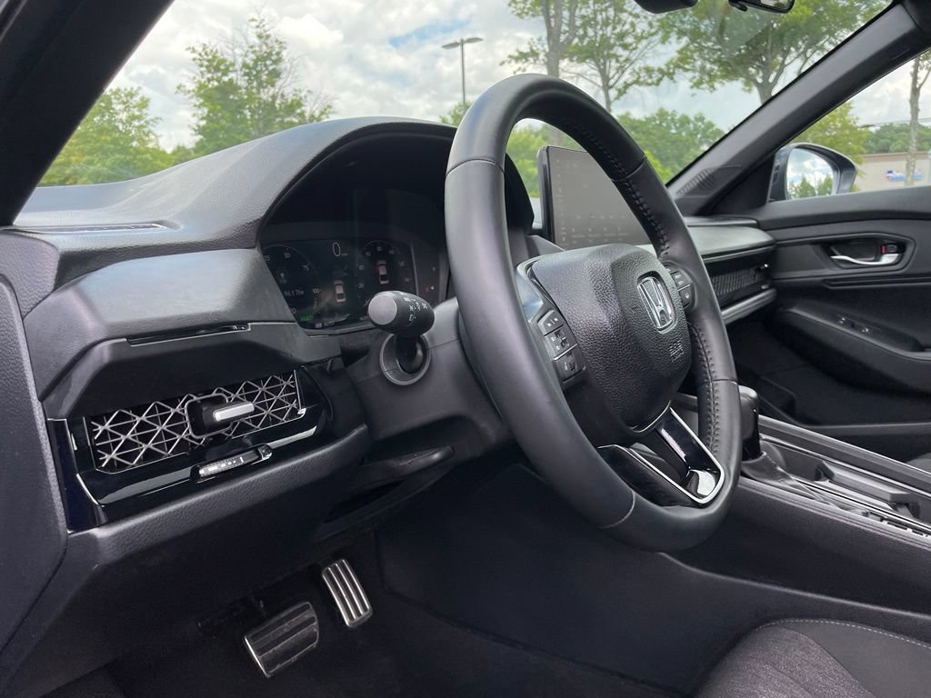 Certified 2025 Honda Accord Sport image 27