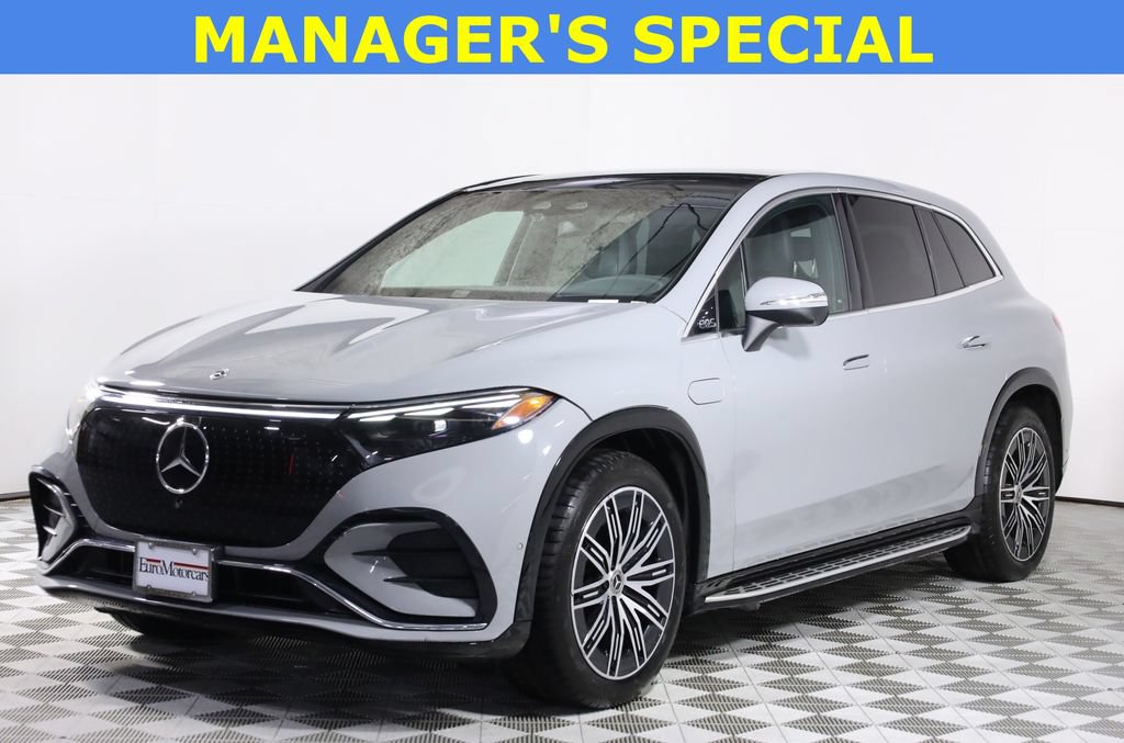 Used 2023 Mercedes-Benz EQS 580 4MATIC SUV image 3