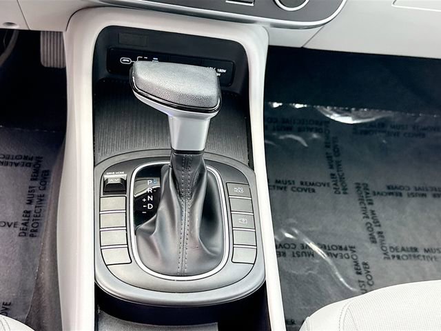 Certified 2024 Hyundai Kona SE image 16