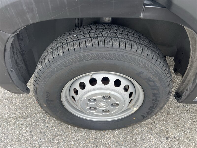 Used 2024 RAM ProMaster 2500 FWD image 26