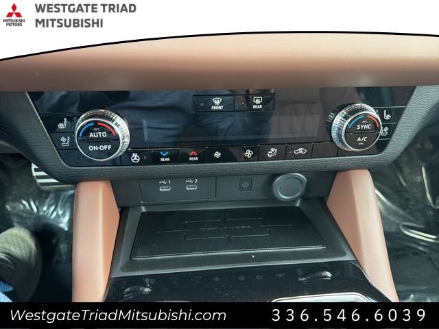 New 2026 Mitsubishi Outlander SEL FWD image 18