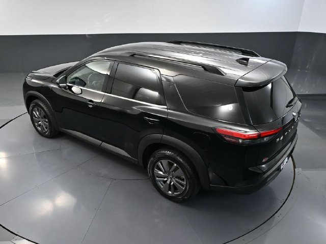 Used 2024 Nissan Pathfinder SV FWD image 48