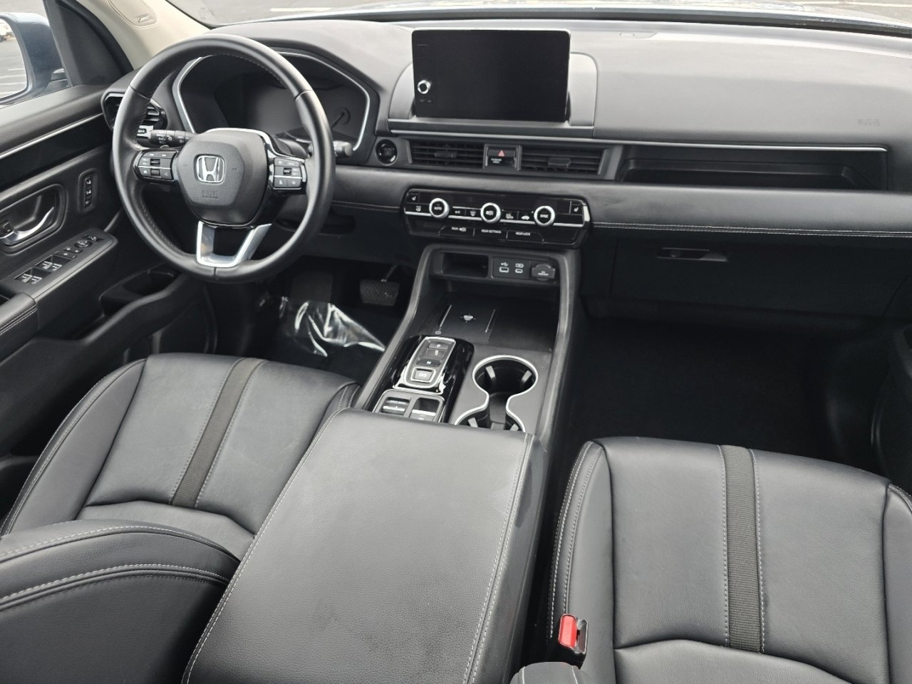 Used 2025 Honda Pilot Touring image 24