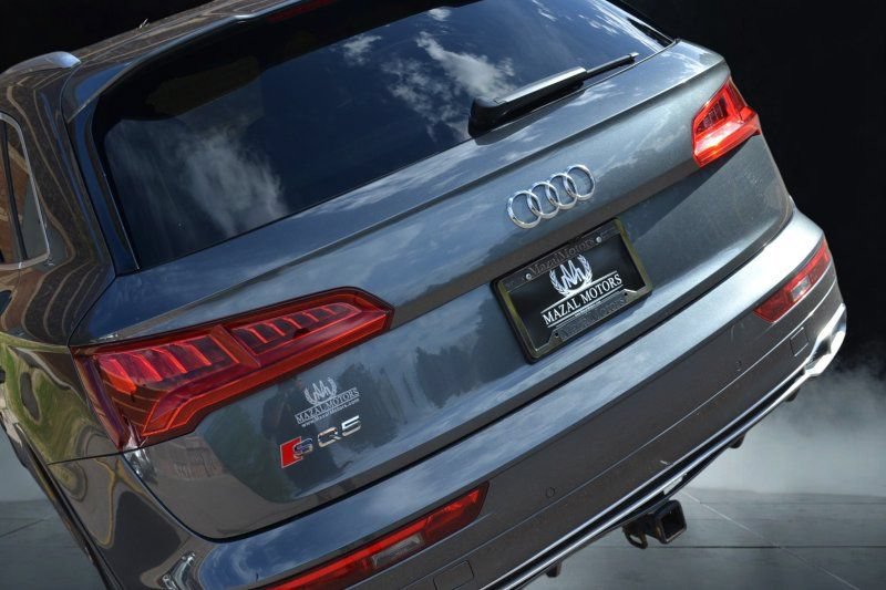 Used 2018 Audi SQ5 Prestige AWD/4WD image 12