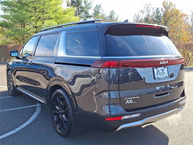 Used 2024 Kia Carnival SX Prestige image 4