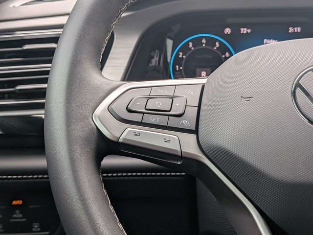 Used 2024 Volkswagen Atlas Cross Sport SE FWD image 25