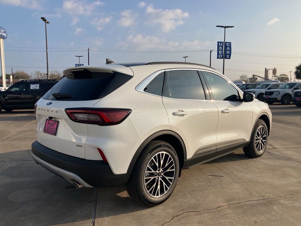 New 2026 Ford Escape SE image 7