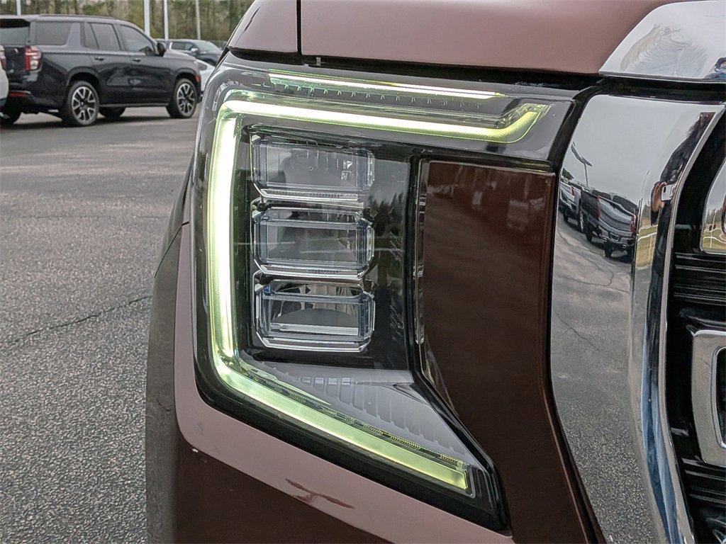 Used 2022 GMC Yukon XL SLT image 10