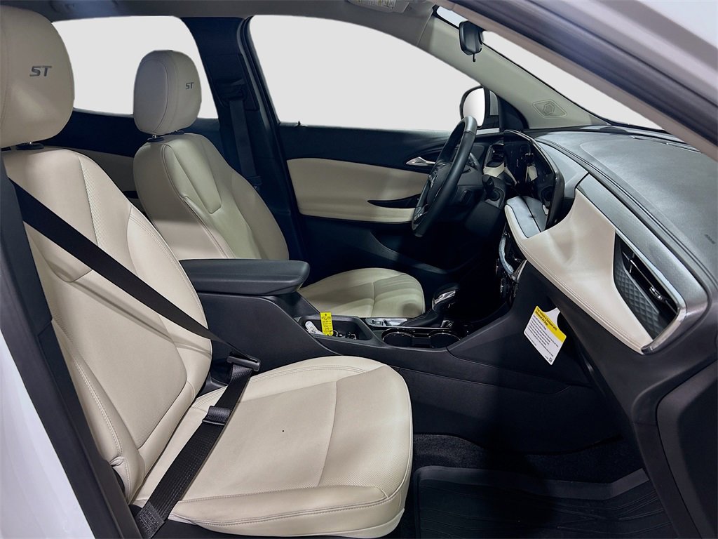 Used 2026 Buick Encore GX Sport Touring w/ Advanced Technology Package image 24