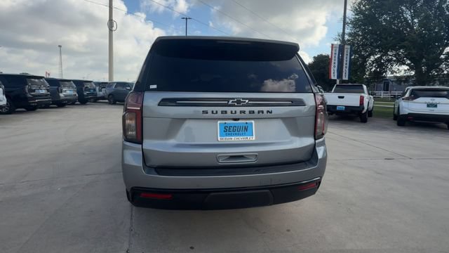 Certified 2024 Chevrolet Suburban Z71 w/ Luxury Package AWD/4WD image 7