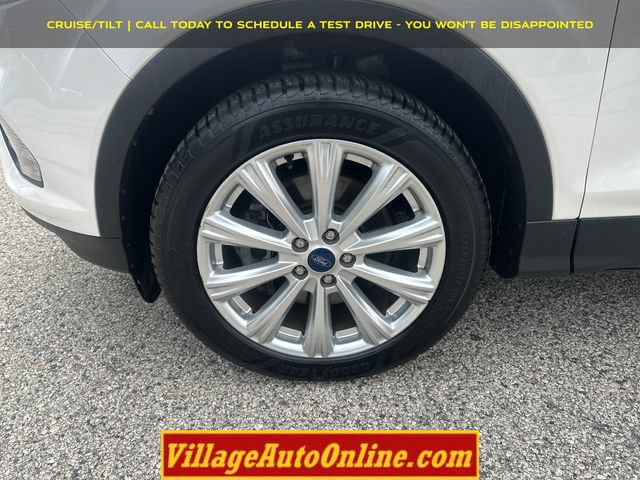 Used 2019 Ford Escape SEL AWD/4WD image 9