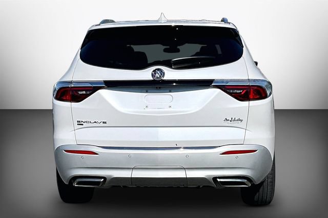 Used 2023 Buick Enclave Essence AWD/4WD image 4