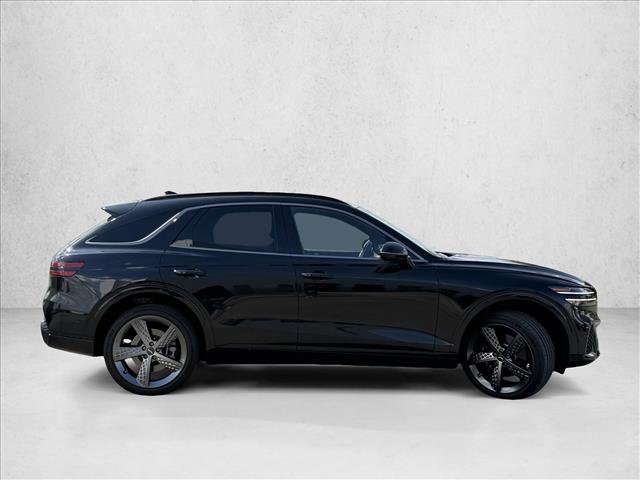Used 2022 Genesis GV70 3.5T Sport w/ Sport Prestige Package AWD/4WD image 4