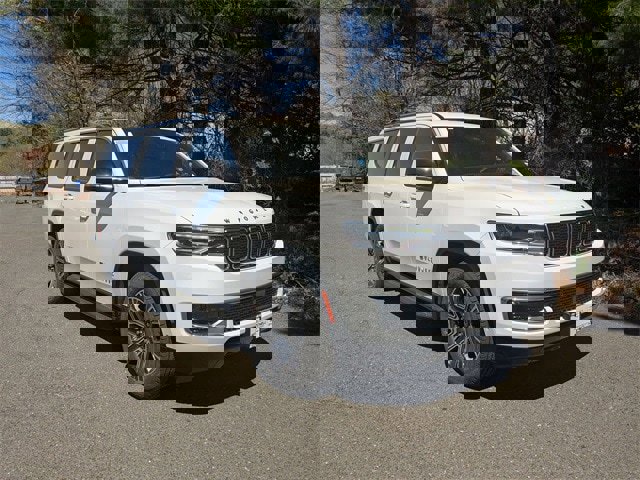New 2025 Jeep Wagoneer L 4WD w/ Premium Group I image 3
