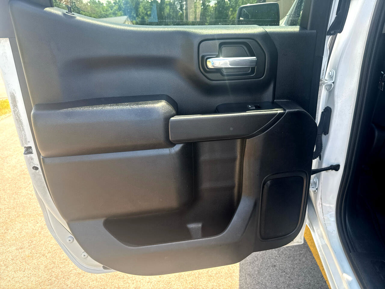 Used 2019 Chevrolet Silverado 1500 LT image 28