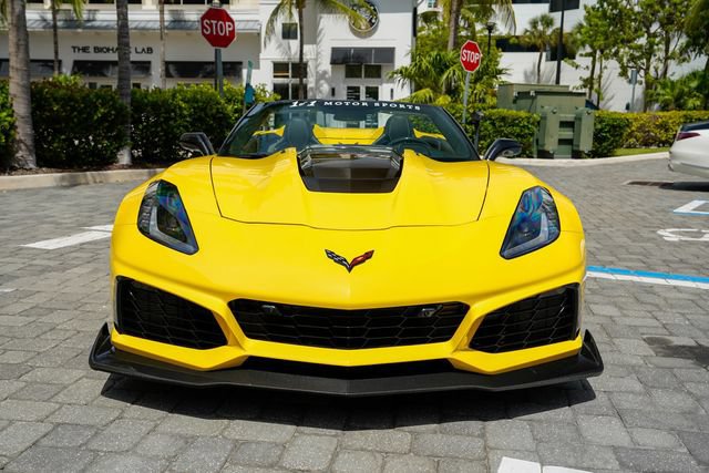 Used 2019 Chevrolet Corvette ZR1 RWD image 7