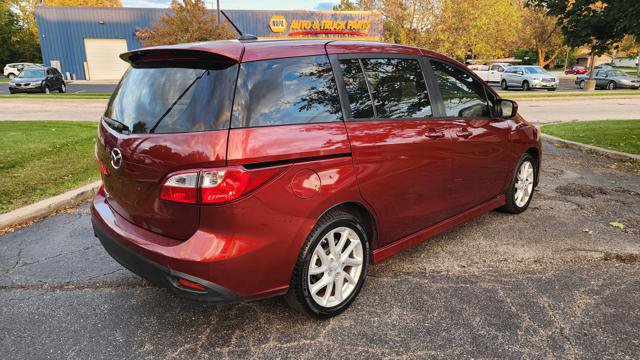 Used 2012 MAZDA MAZDA5 Touring w/ Moonroof & Audio Pkg FWD image 10