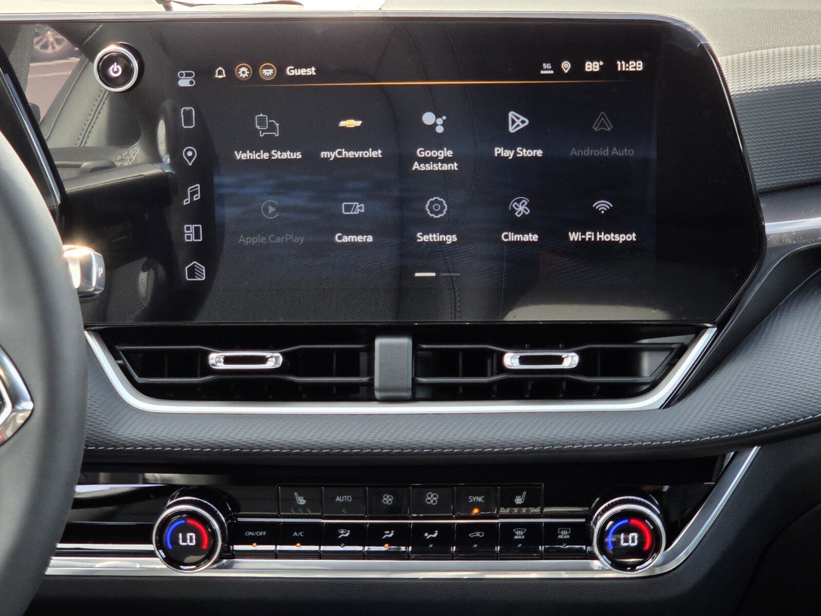 New 2026 Chevrolet Equinox LT w/ Convenience Package II FWD image 8
