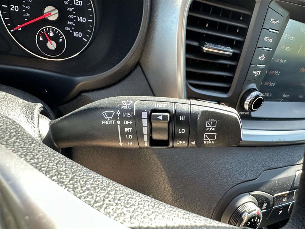 Used 2019 Kia Sorento LX image 9