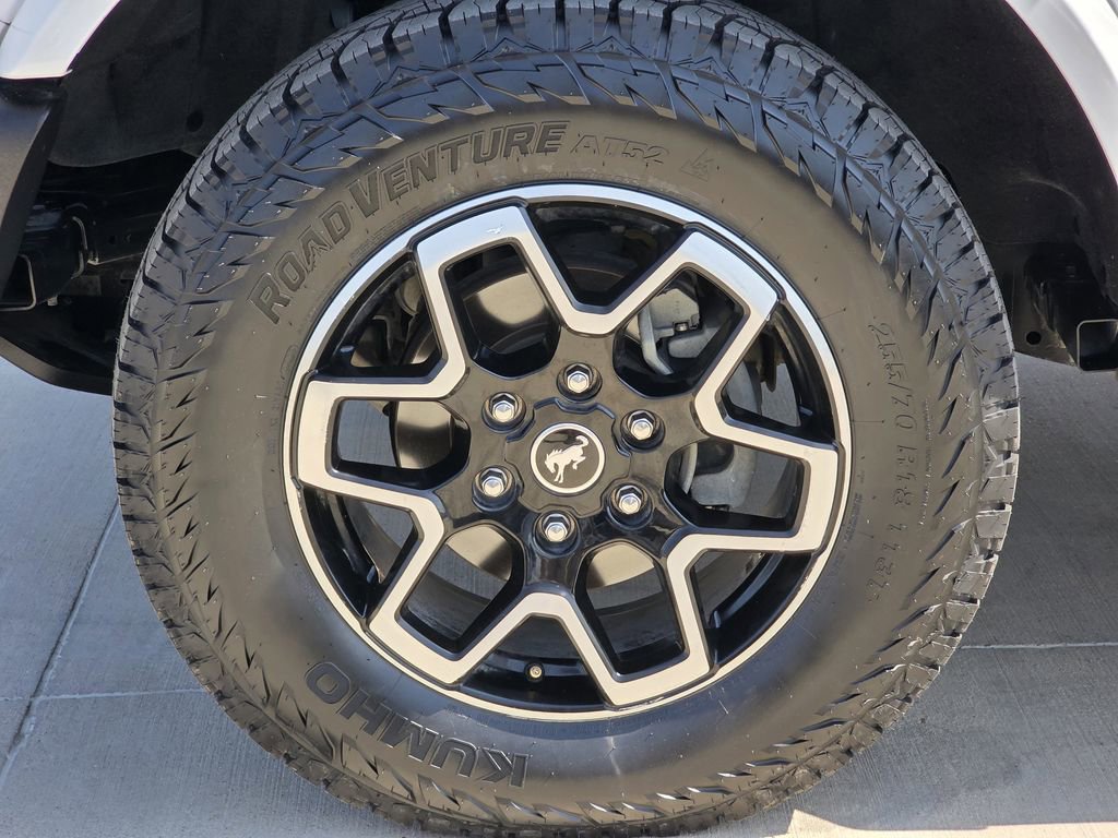Used 2023 Ford Bronco Outer Banks image 8